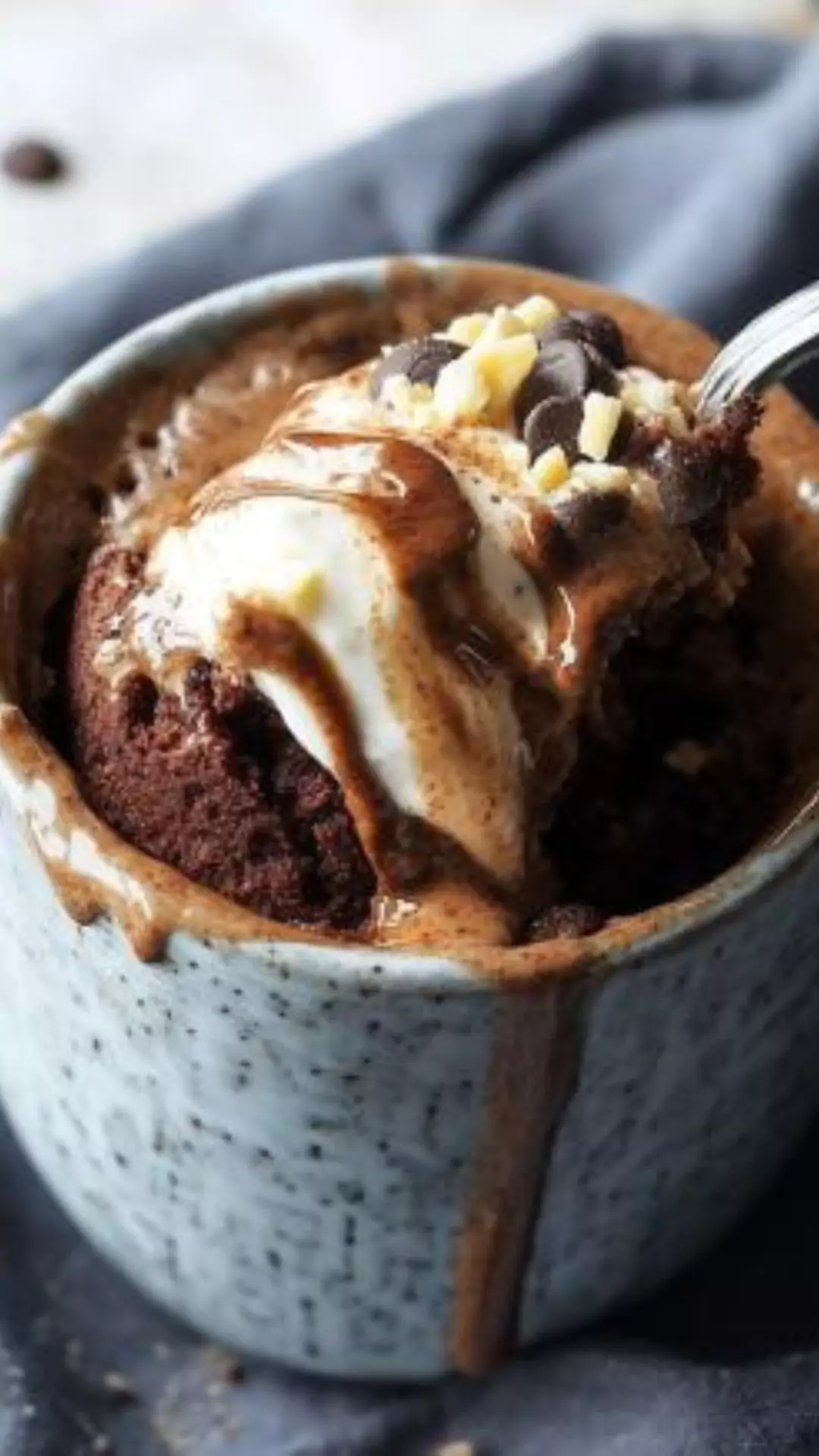 Vegan protein mug cake
