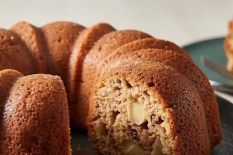 3 Ingredient pear cake